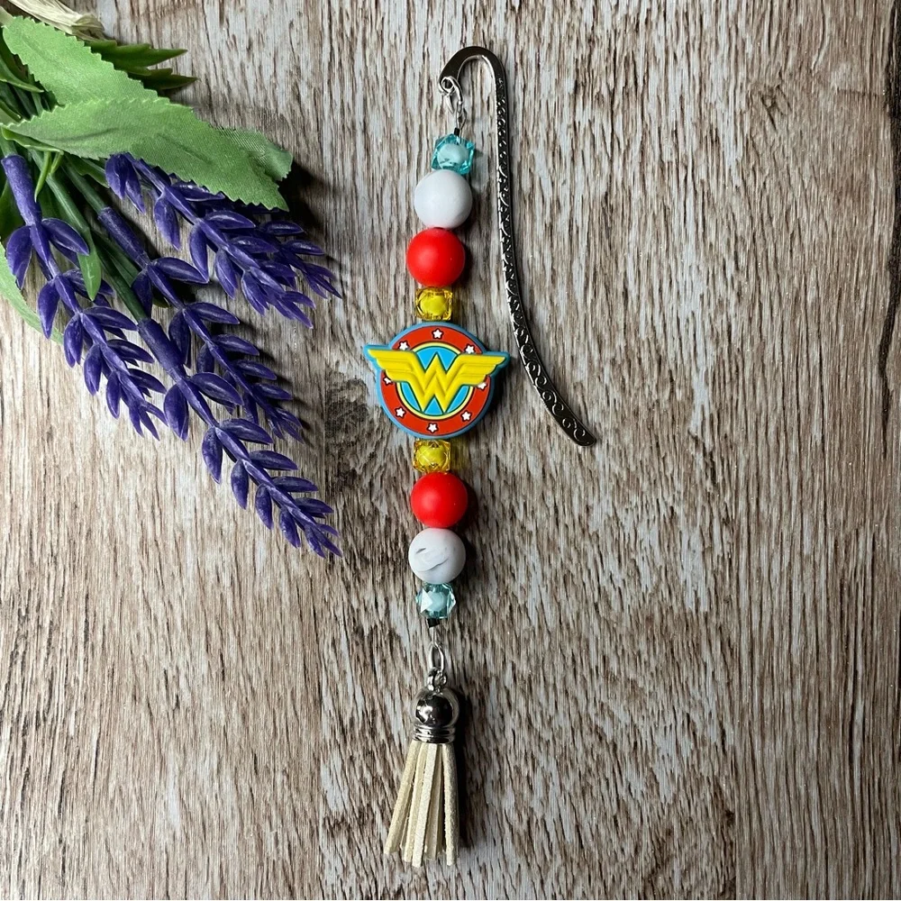 Bookmark Wonder Women Hero Handcrafted Artisan Beaded Metal Journal Read Book
